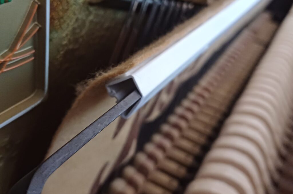 The new Felt with plastic in the piano